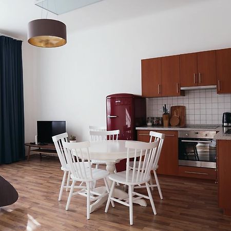Apartment Gesse Jirsikova Прага Экстерьер фото