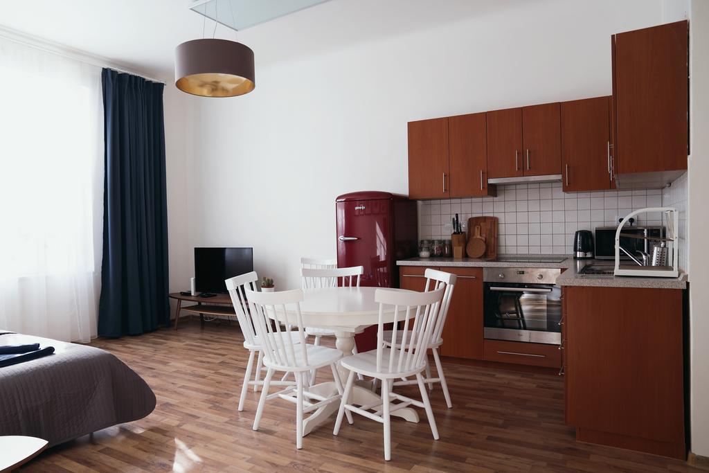 Apartment Gesse Jirsikova Прага Экстерьер фото